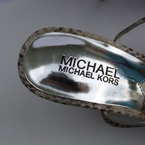 MICHAEL KORS  T-STRAP WOMEN PLATFORM HEELS SHOES SNAKE PRINT Size 7m - Picture 5 of 8